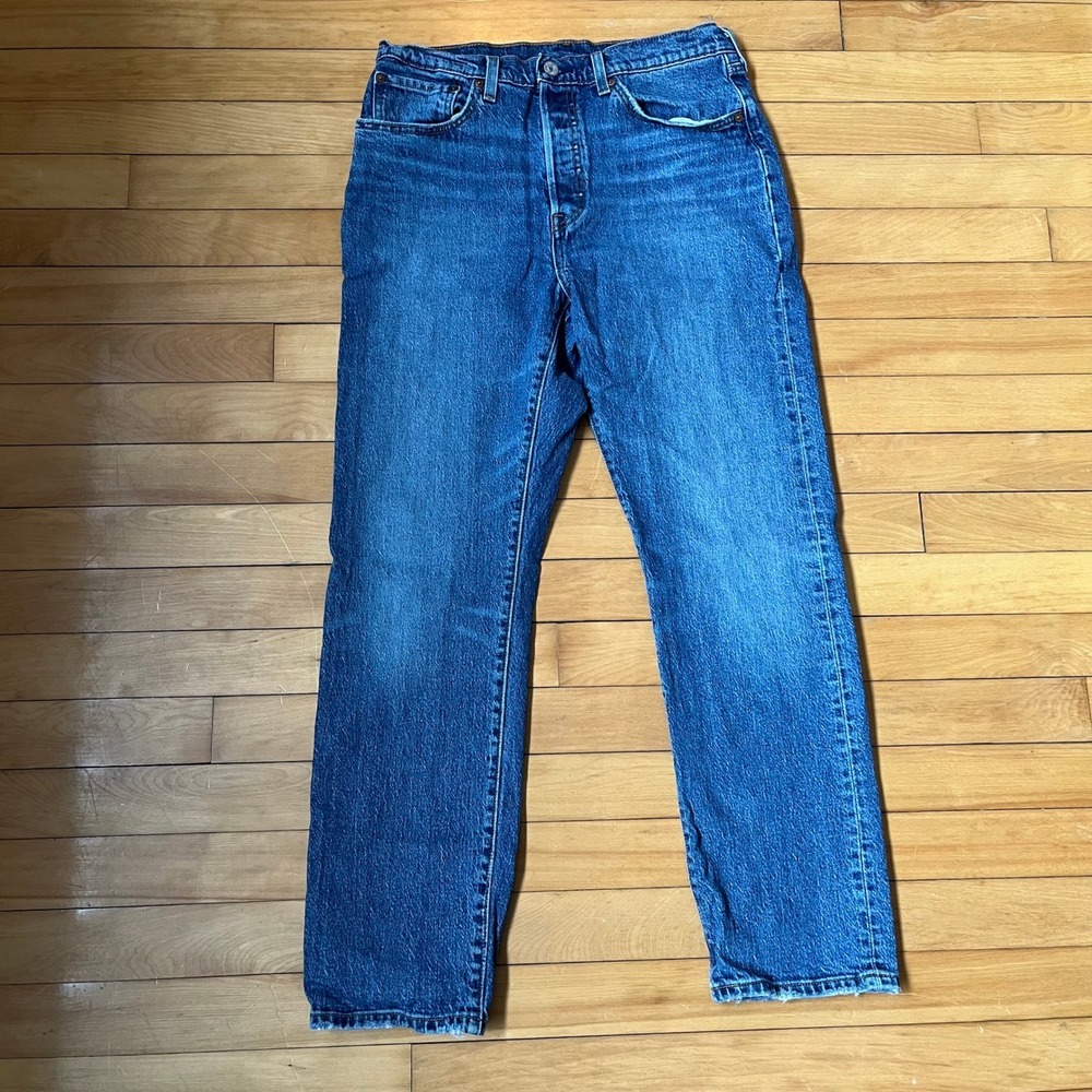 Levis 501 Original Fit Jeans Mens 31x30 Medium Wash Blue Button Fly Straight Leg